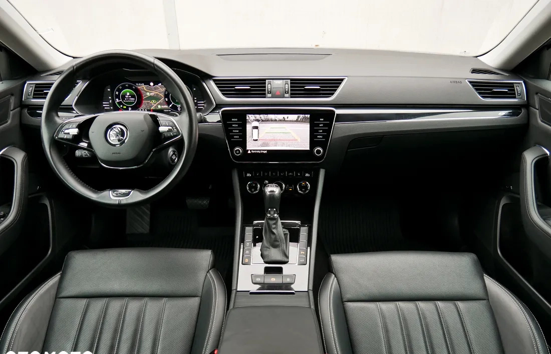 Skoda Superb cena 154900 przebieg: 71711, rok produkcji 2020 z Kraków małe 781